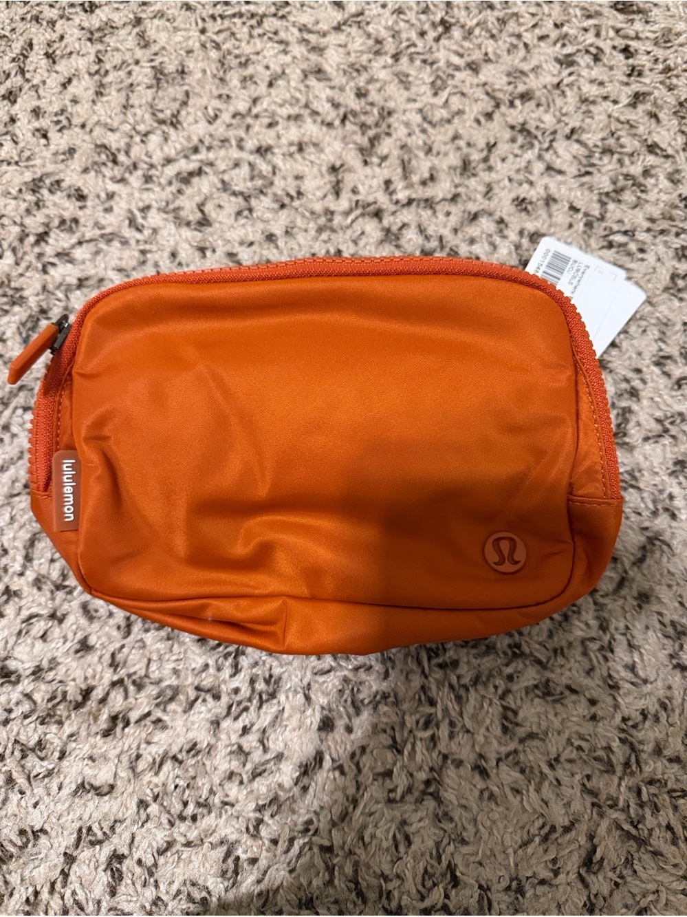 Lululemon Everywhere Belt Bag-1 L- Burnt orange